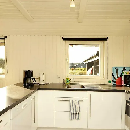 Four-bedroom Holiday In 3 度假居 *